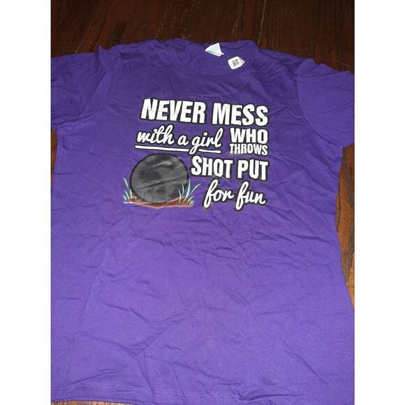 New XL Purple Never Mess W/Girl Who Throws Shot Put Tee T-Shirt Top - Picture 1 of 4